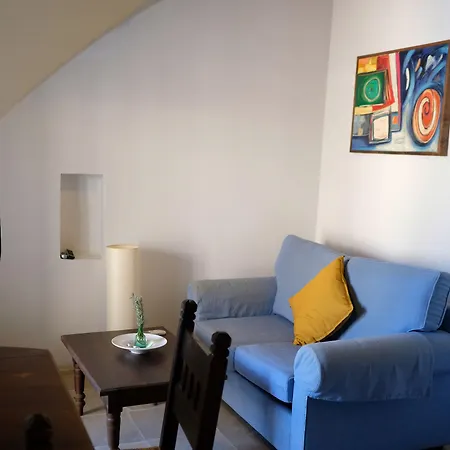 Apartamento Evkarpos *